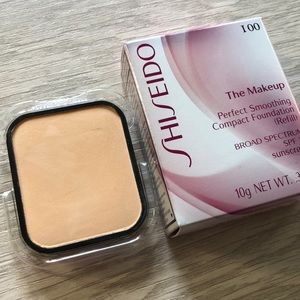 Shiseido Perfect Smooth Compact Foundation I00